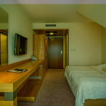 Hotel Zbójnicówka 3*