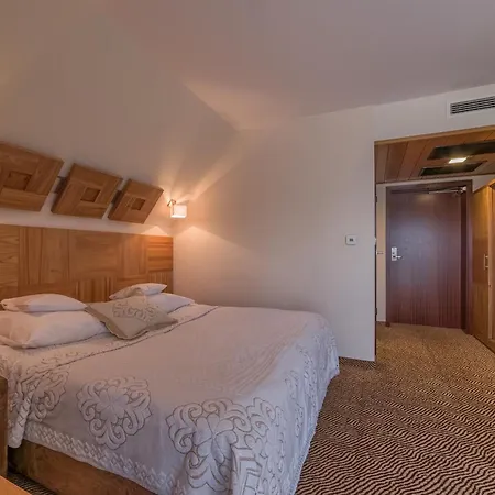 Hotel Zbójnicówka 3*
